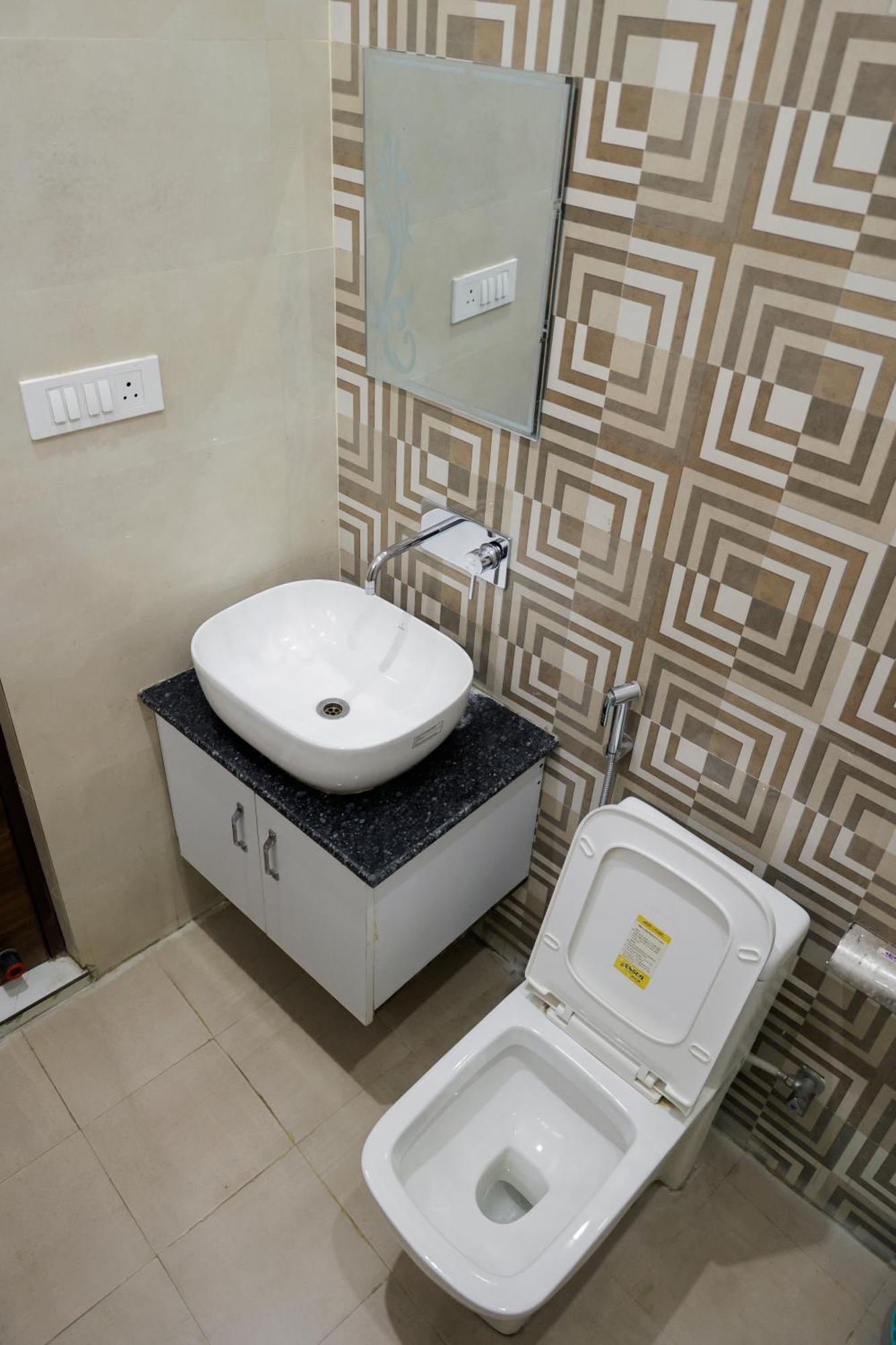 Hotel Parth Inn Rishīkesh Εξωτερικό φωτογραφία