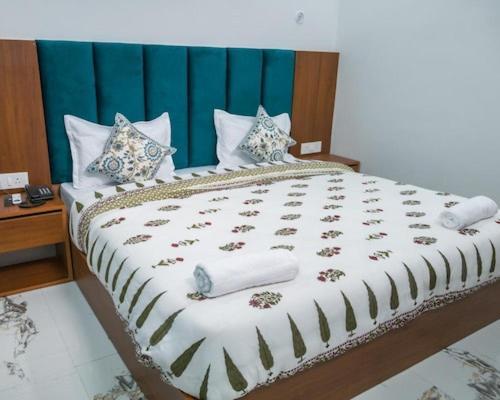 Hotel Parth Inn Rishīkesh Εξωτερικό φωτογραφία