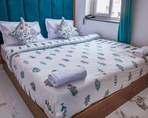 Hotel Parth Inn Rishīkesh Εξωτερικό φωτογραφία